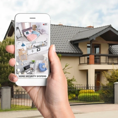 Medford vivint phone display of cctv live feed in front of a house